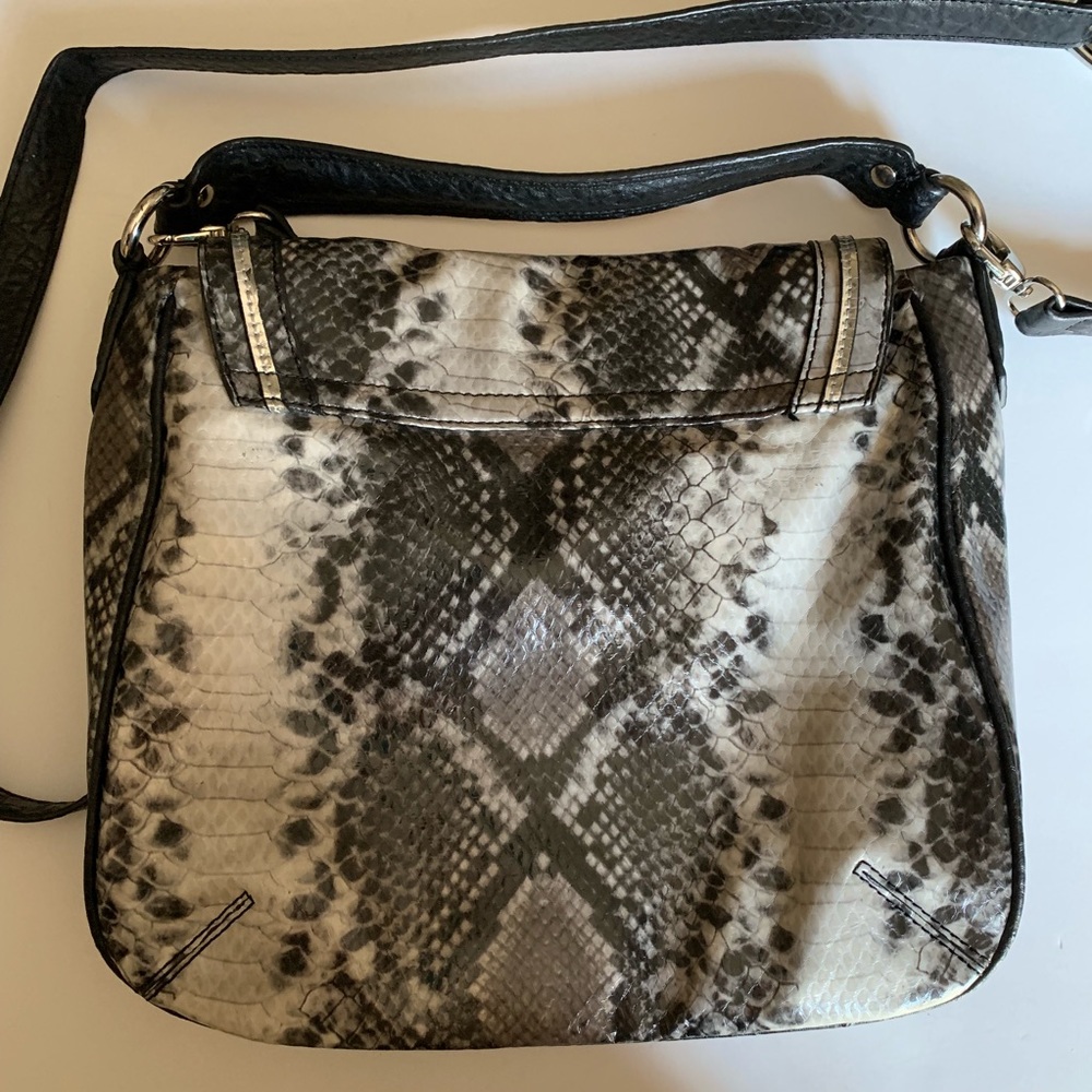 Simply Vera Wang Python Silver Crossbody Purse - image 6